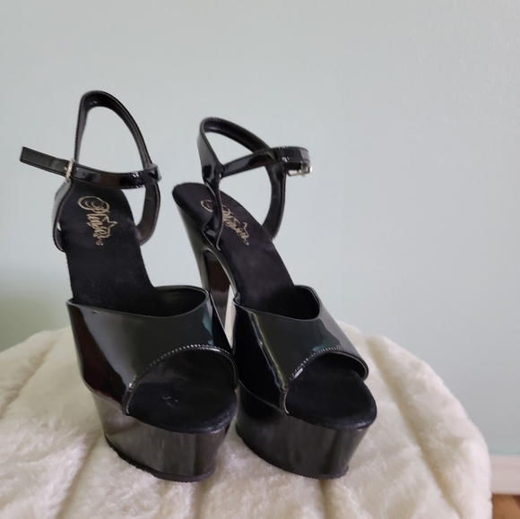 ‼️SOLD‼️Pleaser 6" in black heels size 7 ½ - Picture 6 of 6